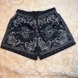 Kinetic kings men’s Black Paisley Shorts large no liner 5.5” inseam